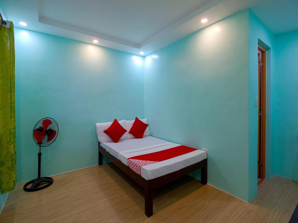 Oyo 777 Rn Guesthouse 몰볼 외부 사진
