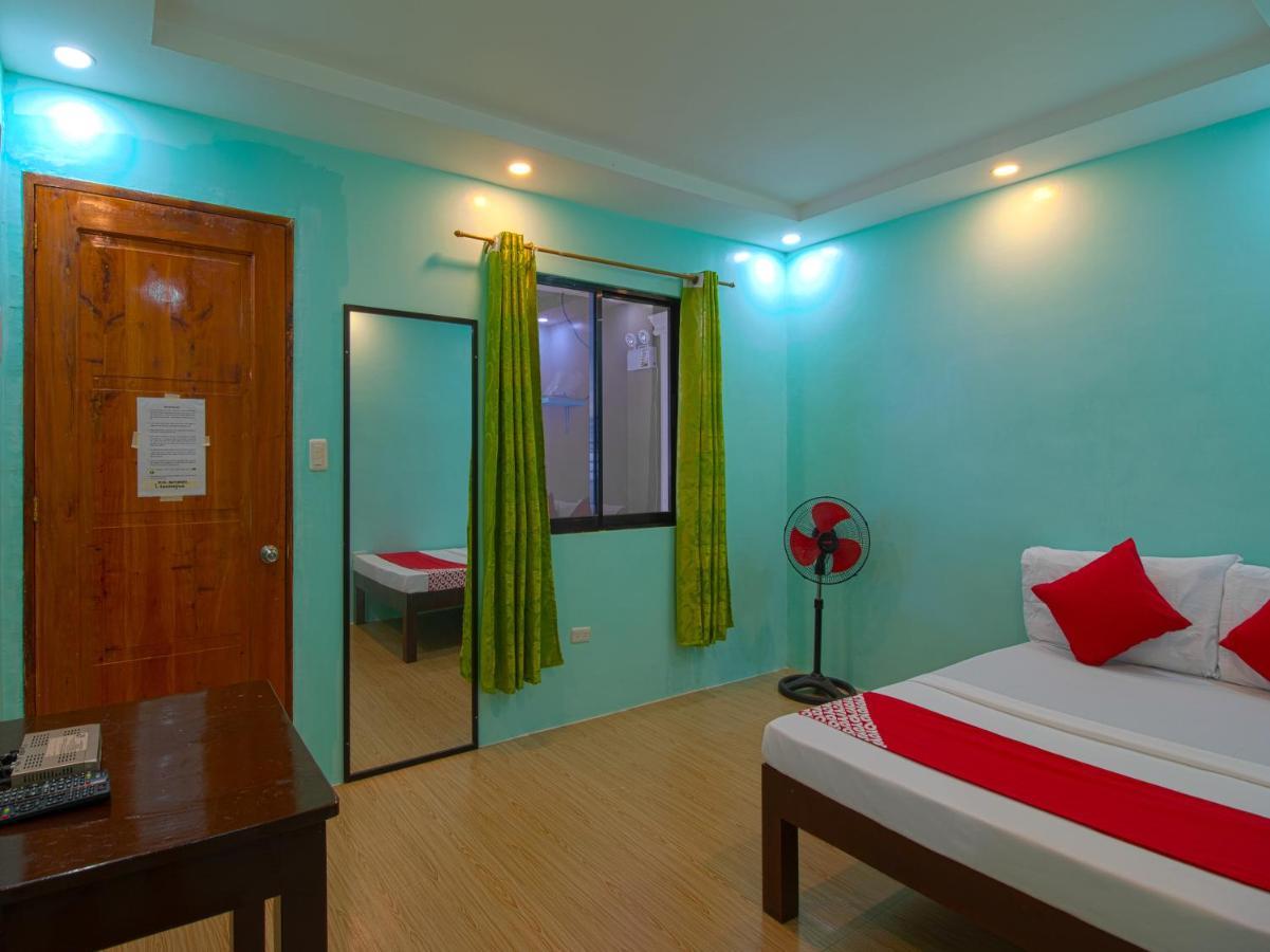 Oyo 777 Rn Guesthouse 몰볼 외부 사진