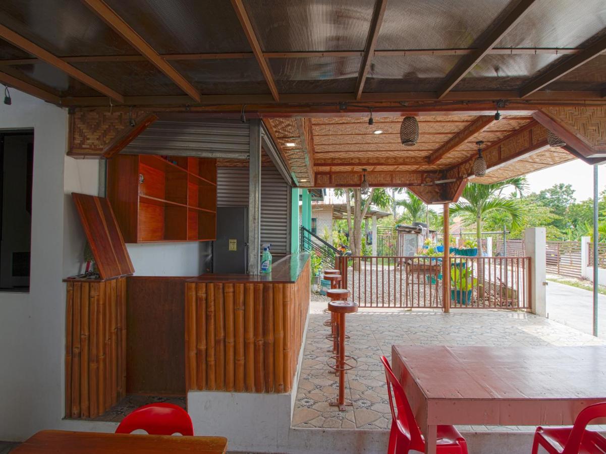 Oyo 777 Rn Guesthouse 몰볼 외부 사진